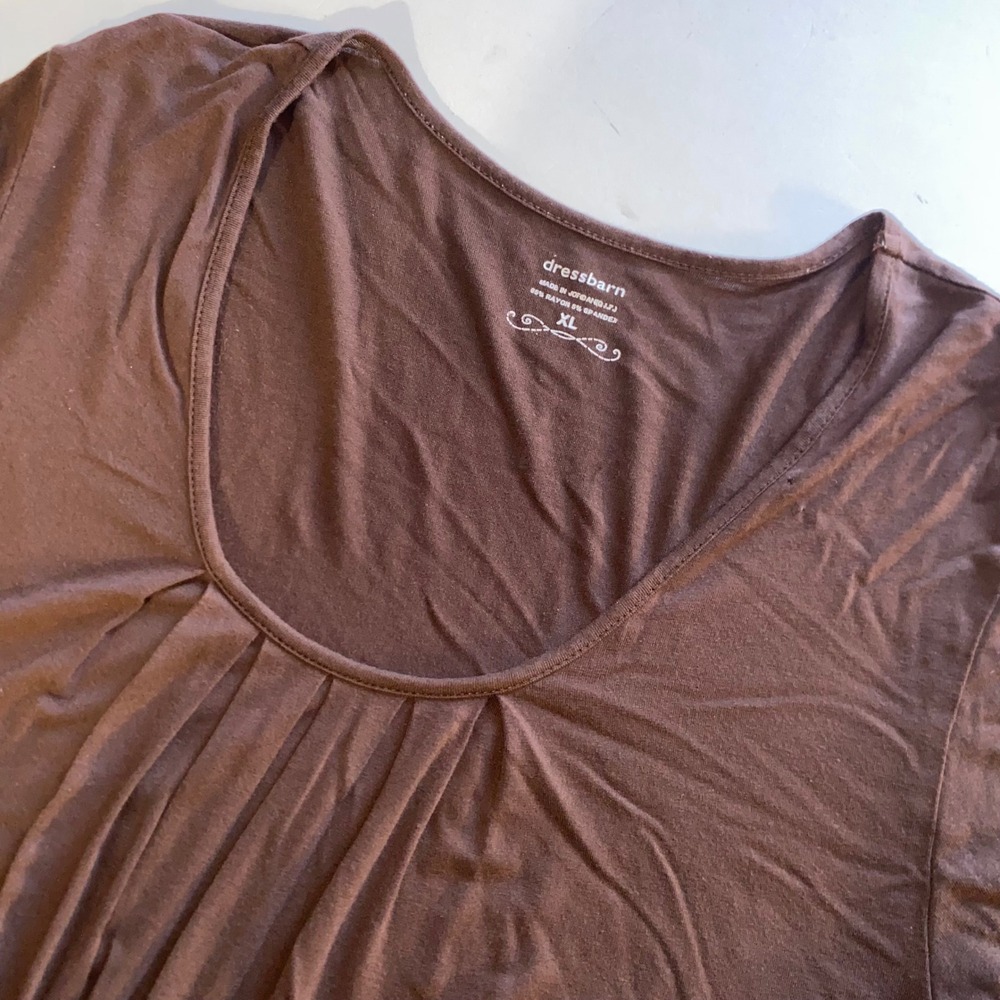 Dressbarn Womens XL Brown Pleated Scoop Neck Short Sleeve Stretch Top - Picture 1 of 6